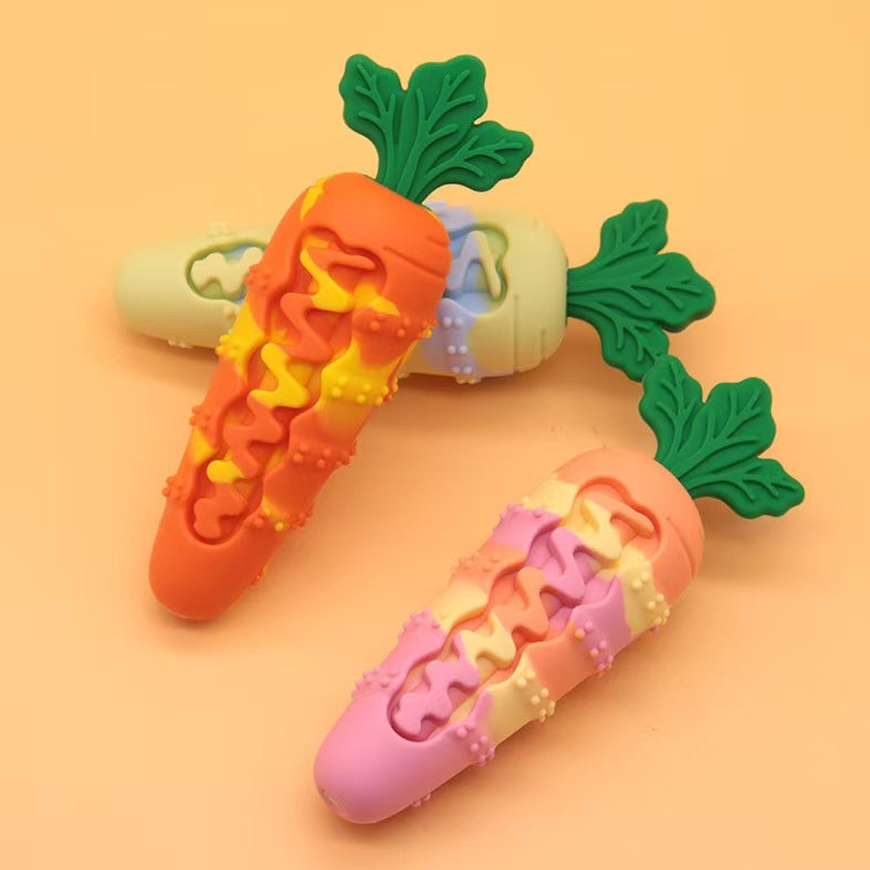 Silicone Carrot Squeaky Dog Toy, Durable Chew Toy for Teething & Self Entertainment Sample/Retail